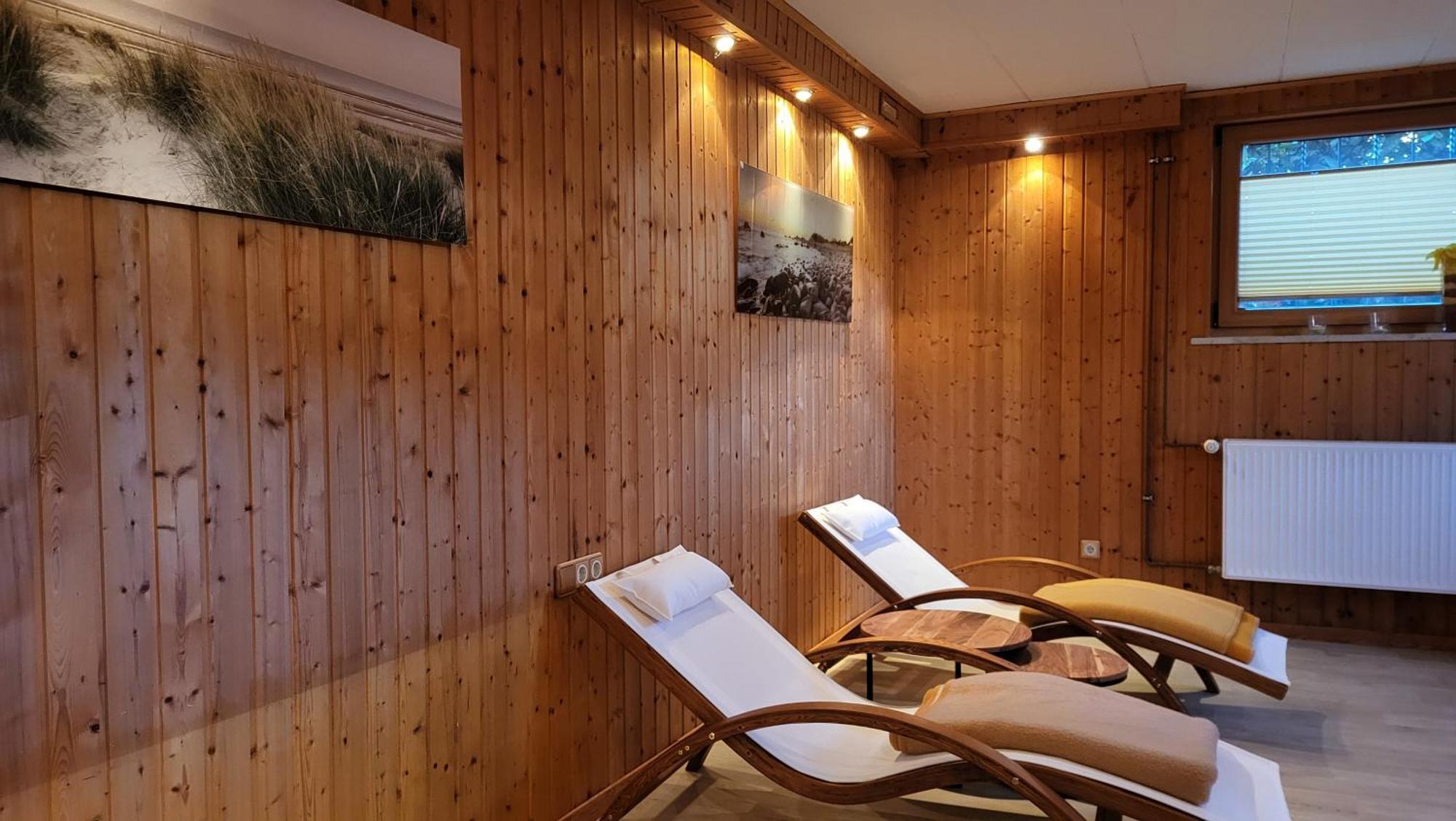 Zwei Ferienwohnungen Ankerpatz 70 Qm Mit Loggia & Puppenstube 50 Qm Mit Gartenterrasse In Hagenburg Naehe Steinhuder Meer Exterior foto